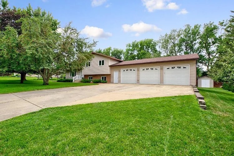 1723 Buckingham Path